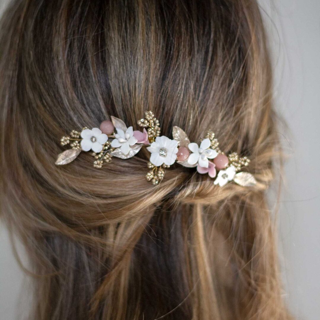 peineta de flores sencilla boda