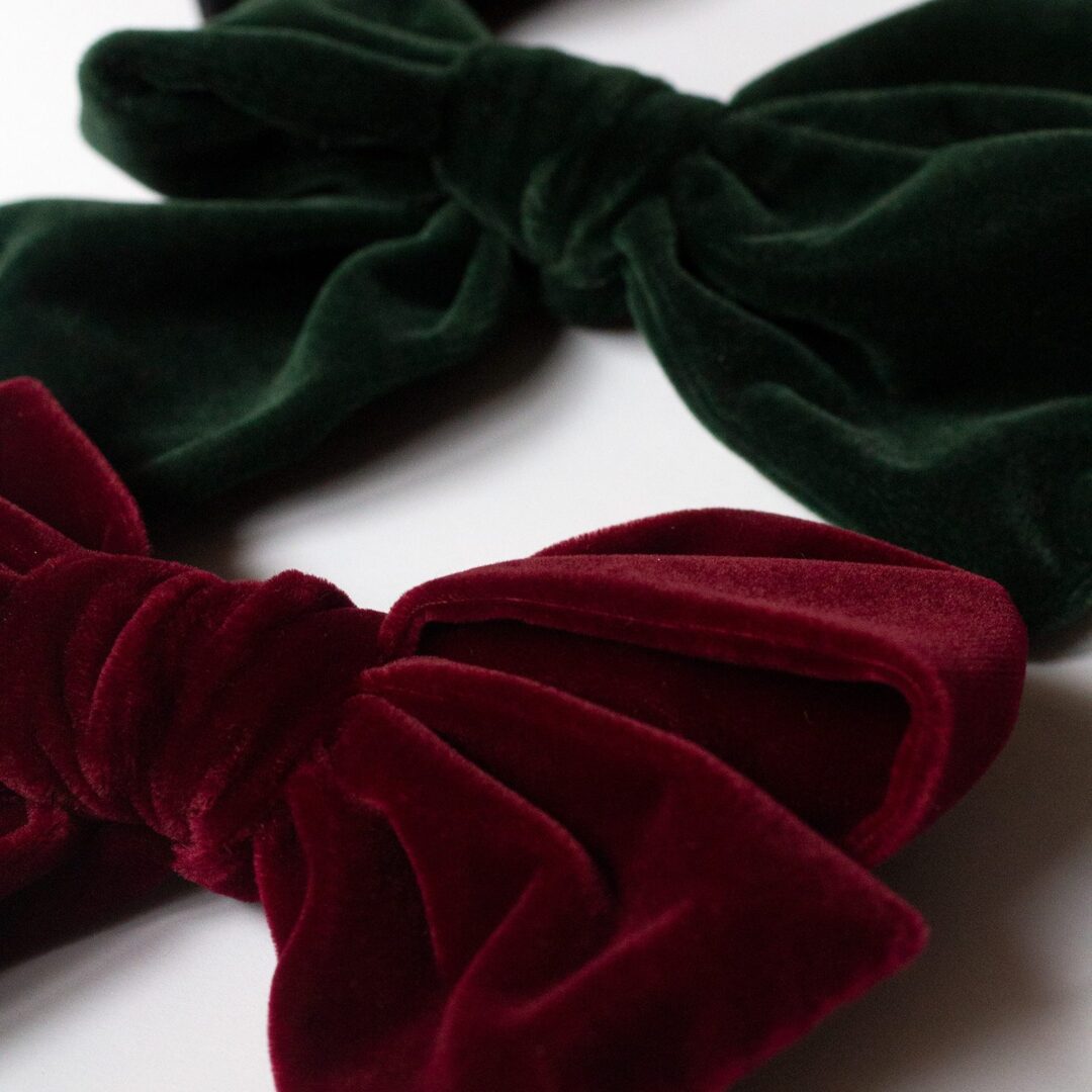 Lazo terciopelo rojo y verde niña Larrier Studio
